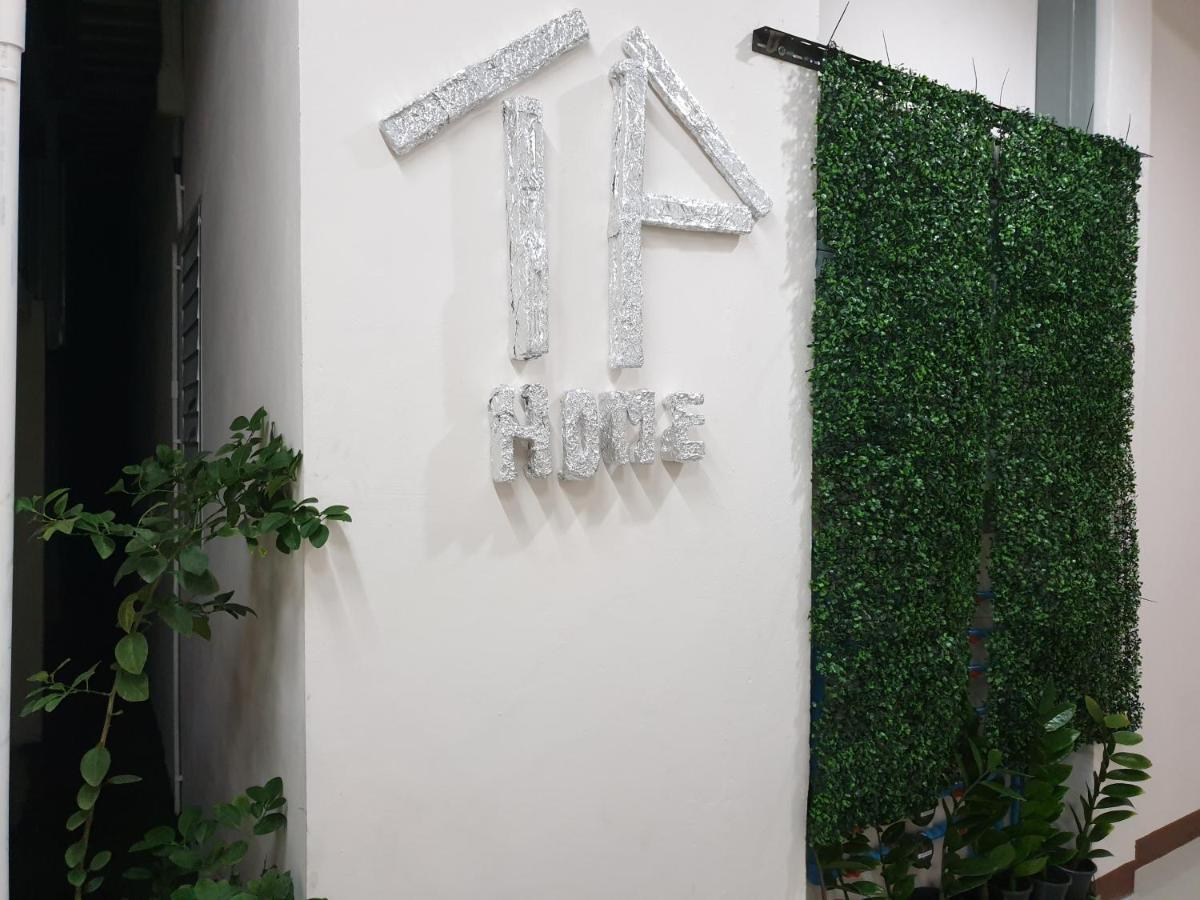 Tp Home Bangkok Esterno foto